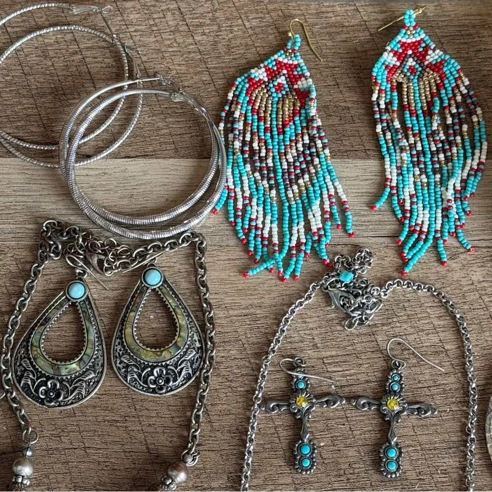 28 Piece Western Statement Jewelry Bundle - Squash Blossom Bracelets Earrings - Picture 9 of 13